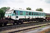 1994-004463 Mengen Im Mengen ist ein 628 mit einem Bagger zusammen gestoßen. Ein paar Tage nach dem Unfall wartet im Bahnhof Mengen der 928 338 auf den Abtransport.