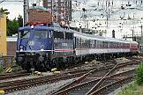 2016-05-31-073 Köln Hbf Der frische blaue Lack steht der Lok einfach gut.