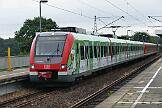 2016-07-29-003 Dortmund Oespel 422 056 mit neuer Ganzwerbung.