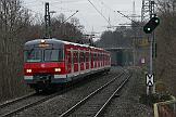 2017-01-09-021 Dortmund Oespel Auf der S1 zwischen Dortmund und Bochum dürfen weiter keine 422 durch den Uni-Tunnel fahren. Inzwischen ergänzen auch 420er Triebwagen die Wendezüge.