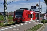2018-07-30-007 Holzwickede Der RE 11 mit 425 ist auch schon länger Geschichte.