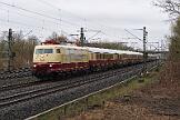 2023-03-26-004 Dortmund Lütgendortmund 103 113 mit einem AKE-Sonderzug nach Westerland.