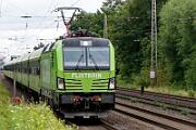 2024-07-17-014 Seelze Dedensen-Gümmer In unmittelbarer Nähe zum Rangierbahnhof Seelze liegt der Haltepunkt Dedensen-Gümmer der S-Bahn-Linie Hannover-Minden. Hier hat man keine Ruhe, auf 4 Gleisen...