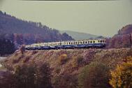 1988-68-022 Willingen 624 641 und 624 677 rollen nach Willingen