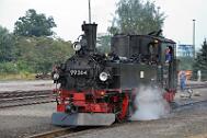 2009-102082 Radebeul 99 564 wird vorbereitet und fährt dann nach Moritzburg.