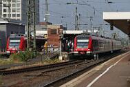2016-07-21-072 Dortmund Hbf 422 071 (li), 422 077