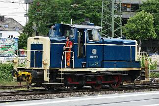 2019-05-31-059 Aachen Hbf Gut getarnt. 363 036 gehört Aixrail.