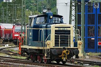 2019-05-31-062 Aachen Hbf Gut getarnt. 363 036 gehört Aixrail.