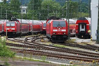 2019-05-31-086 Aachen Hbf 146 261, links wartet 146 265