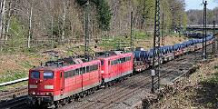 2022-04-13-053 Duisburg Lotharstraße 151 130 (vorne) und 151 034 mit dem Andernacher