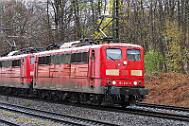 2023-04-12-042 Duisburg Lotharstraße Der Andernacher mit 151 099 (vorne) und 151 155 (hinten)
