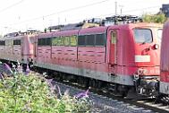 2023-10-06-044 Düsseldorf Rath 159 235 mit Schrottzug zum Bender, 151 068