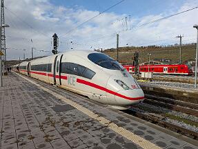 2025-01-27-009 Würzburg Hbf 403 051 als ICE 1223