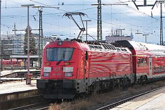 2025-01-27-036 Nürnberg Hbf 102 005 mit München-Nürnberg-Express