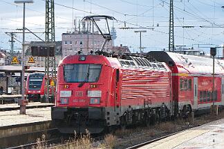 2025-01-27-037 Nürnberg Hbf 102 005 mit München-Nürnberg-Express