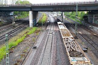 2025-04-18-003 Dortmund Marten Süd Bauarbeiten in Marten