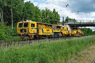 2025-05-22-066 Ratingen Lintorf Baufahrzeug