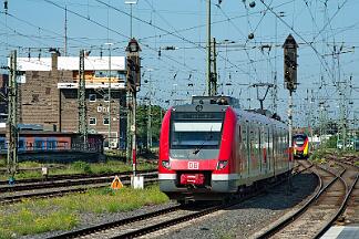 2025-06-17-048 Dortmund Hbf 422 066