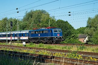 2025-07-01-002 Dortmund Somborn 111 054 mit RE 11 nach Hamm.