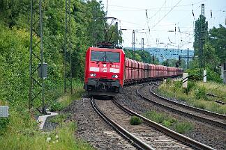 2025-07-14-080 Bonn Mehlem 189 823 und eine unbekannte 189 haben stundenlang in Remagen gewartet.