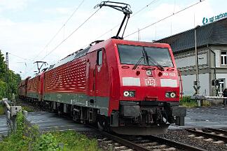 2025-07-14-082 Bonn Mehlem 189 823 und eine unbekannte 189 haben stundenlang in Remagen gewartet.