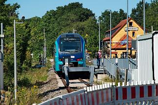 2025-08-17-007 Boren Lindaunis Nach einer Viertelstunde wird 526 039 wieder nach Flensburg fahren.