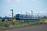 2025-08-18-084 Emmelsbüll Lehnshallig 245 201 mit einer Doppelgarnitur als RE 6 nach Westerland.