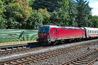 2025-08-20-012 Schleswig DSB 3240 mit EC nach Kopenhagen.
