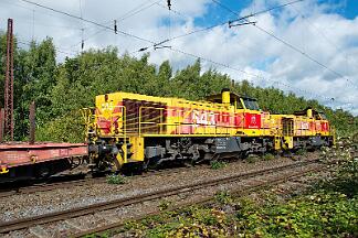 2025-09-12-023 Bochum Riemke 275 835 (vorne, 542), 275 845 (hinten, 543)