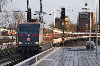 2025-12-05-015 Bochum Hbf 101 127 mit EC 9