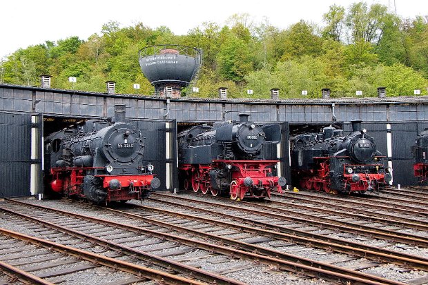 97 502