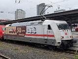 101 110 - 2025-10-21-001 Dortmund Hbf 101 110 und 101 066 mit IC 2013 nach Oberstdorf. 101 066 hat vor ein paarr Wochen ihre Werbung verloren.