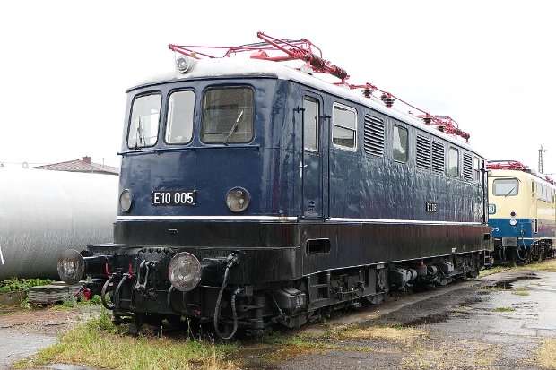 110 005