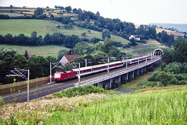 120 106