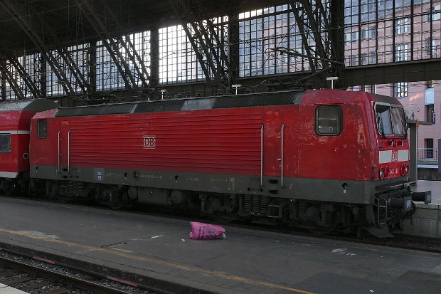 143 263