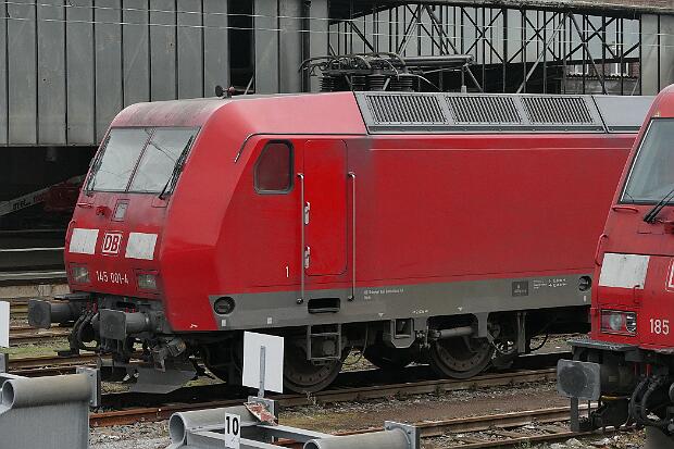 145 001