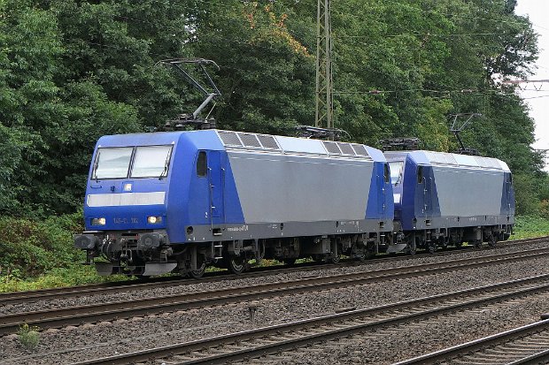 145 008