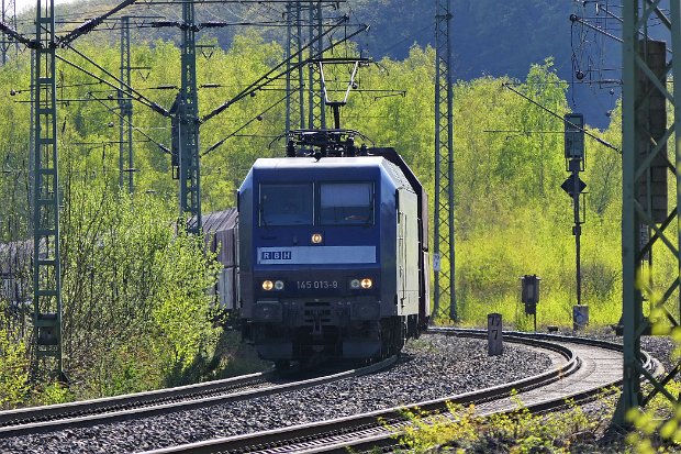145 013