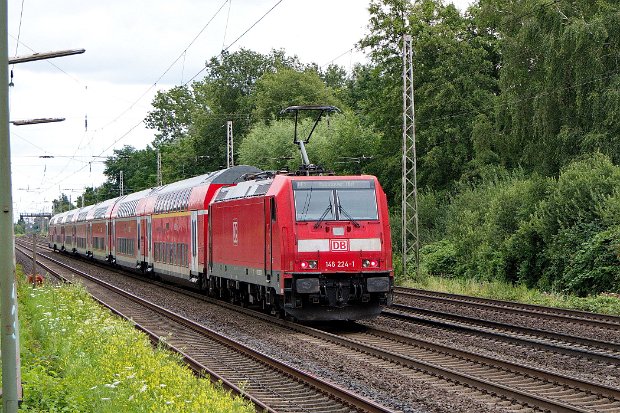 146 224
