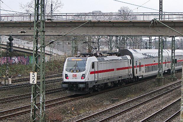 147 562