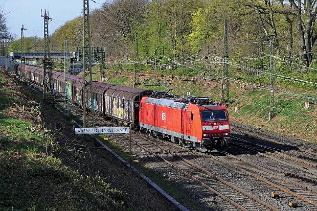 185 031