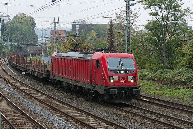187 114