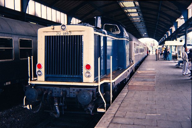 212 089
