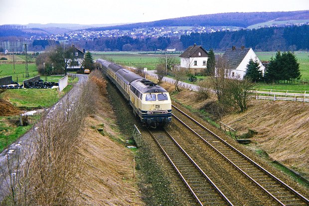 216 096
