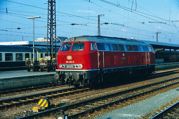 218 001