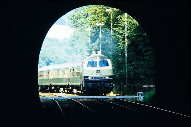 218 128