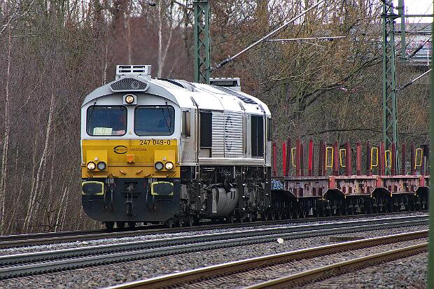 247 049