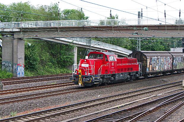 265 003