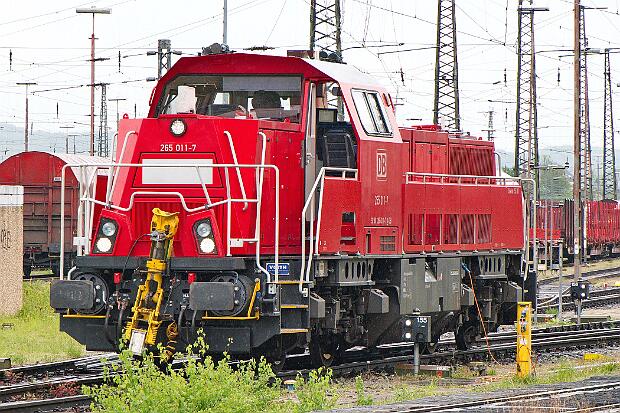 265 011