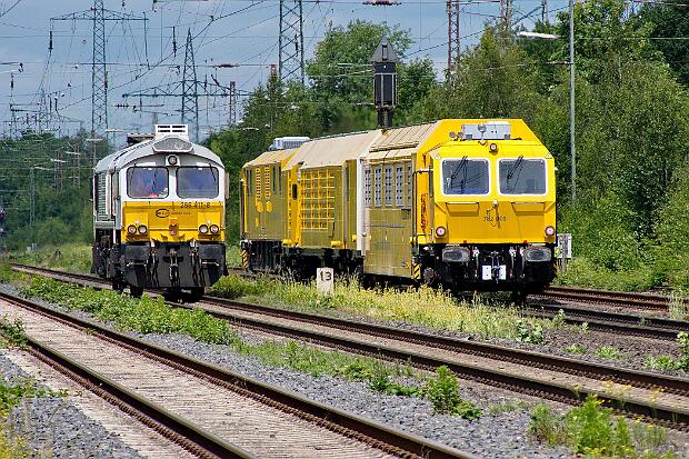 266 411